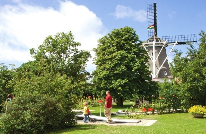 Midgetgolfbaan en de Koffiemolen