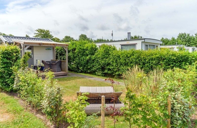 Romantische mini lodge terschelling tuin